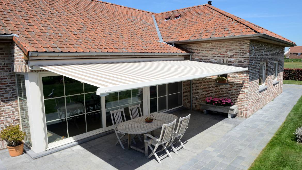 Different styles of awnings for your property